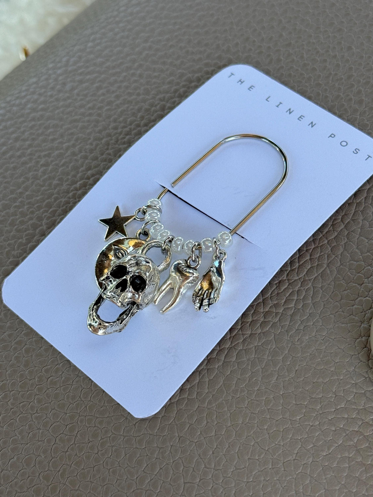 Silver Skull Halloween Planner Clip