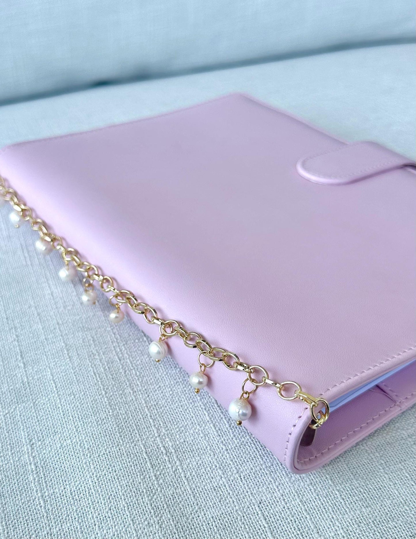 A5 Planner Decoration Accessory | Journal Chain Decor for Planning | Gold and Pearl Planner Chain with Charms | Stationary | Luxe