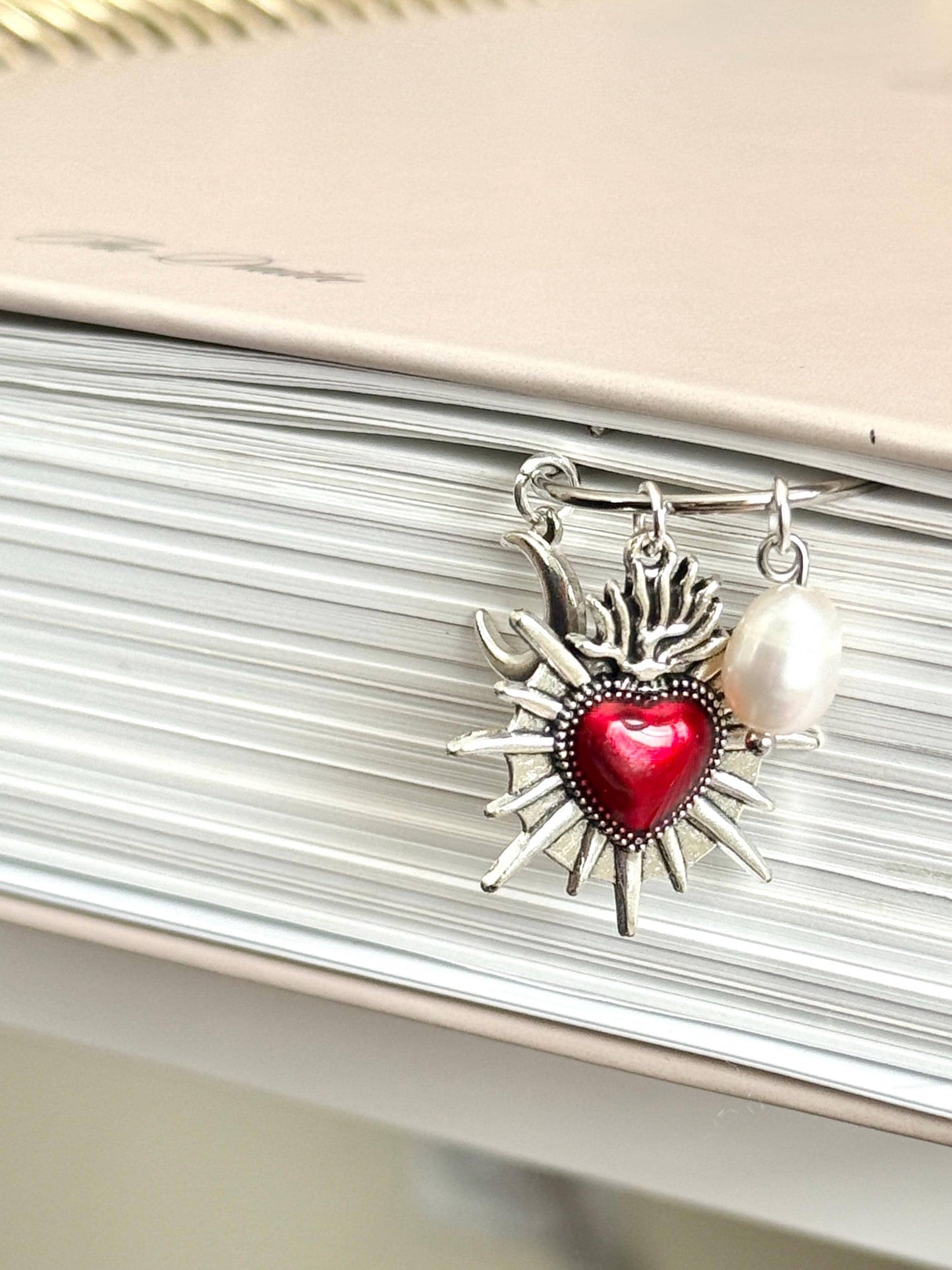 Planner Paper Clip | Gold Halloween Bookmark for Journal | Accessories | Cute Spooky Planning Accessory | Book Placeholder Charm Eye Charm