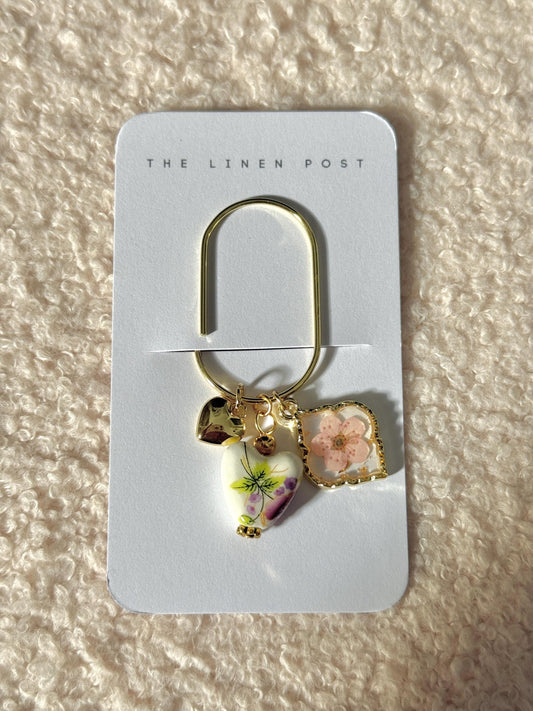 Planner Paper Clip Flower Bookmark for Journal Pink Planner Accessories Cute Adorable Planning Accessory Book Jumbo Placeholder Heart Charm