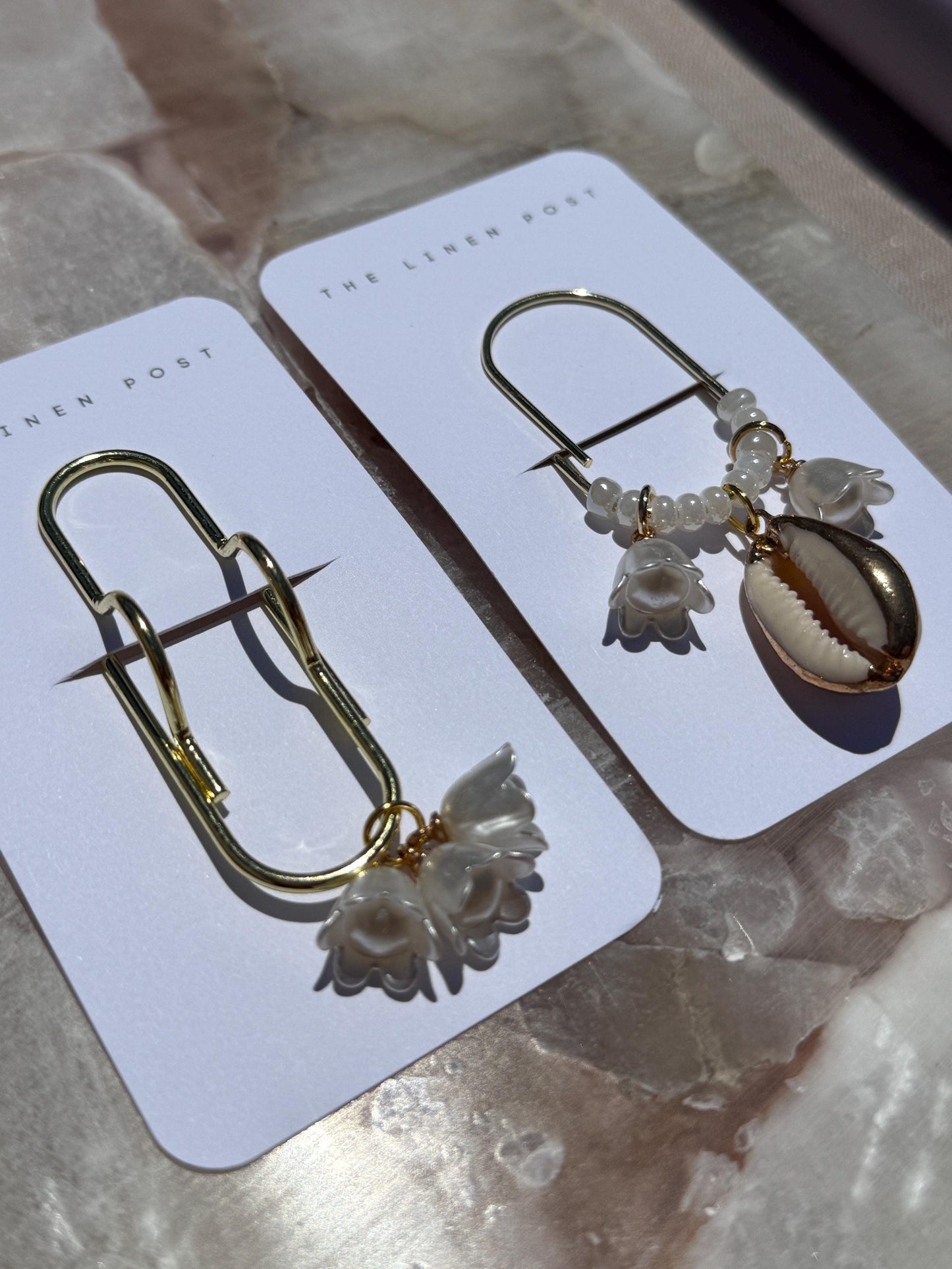 Set of 2 planner accessories, pen holder, planner clips, summer journal accessories, seashell planner charms cute charm gold charm floral
