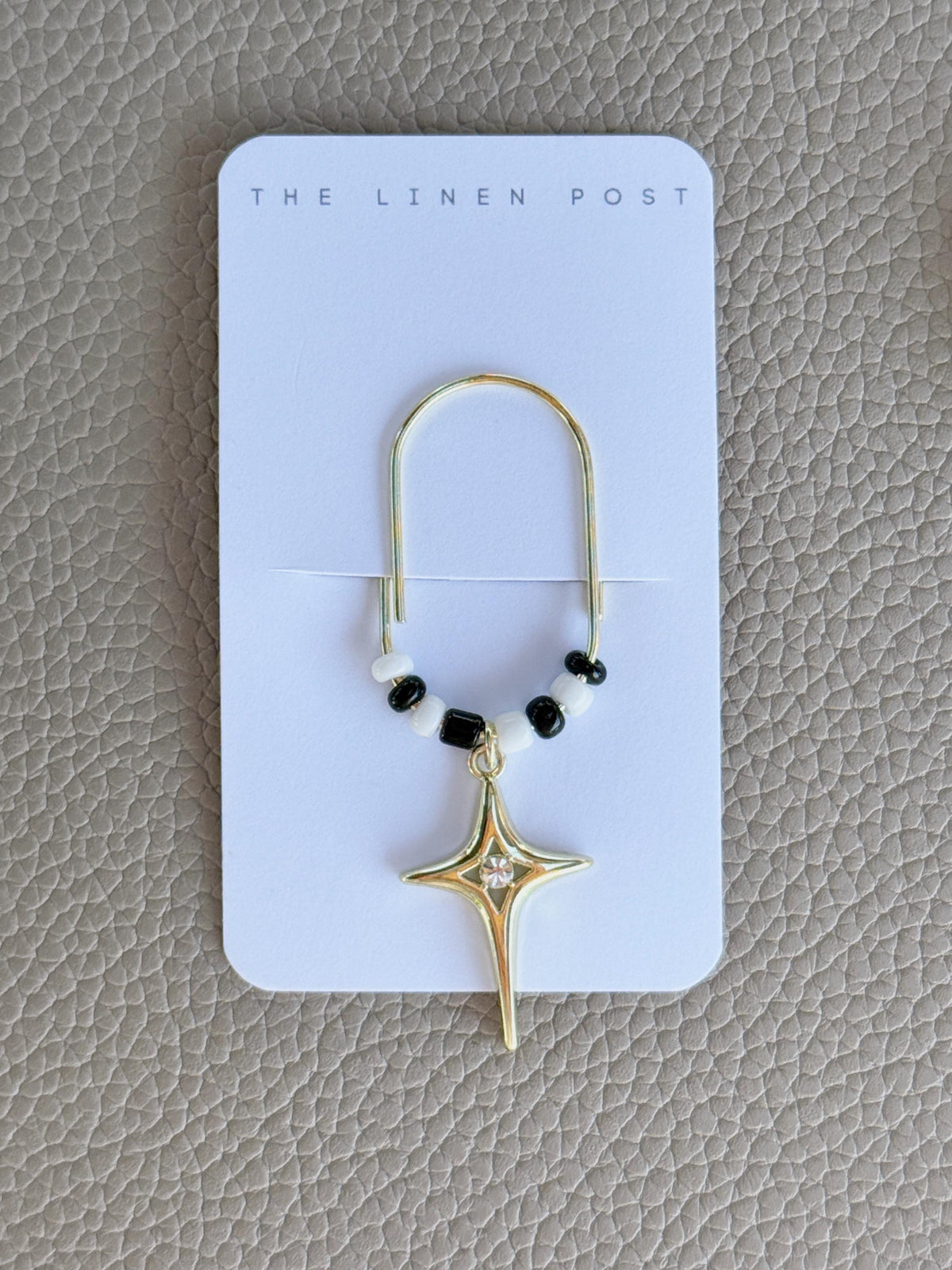 Black & White Star Planner Clip