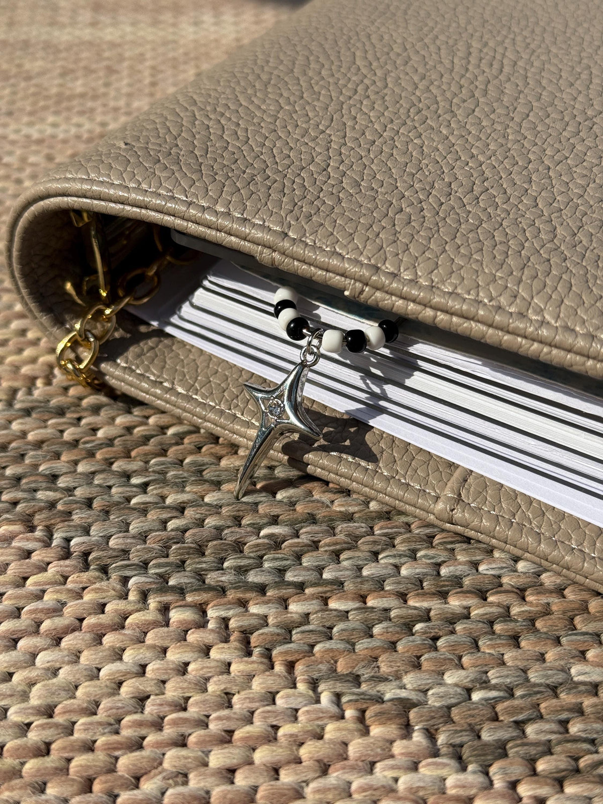Black & White Star Planner Clip