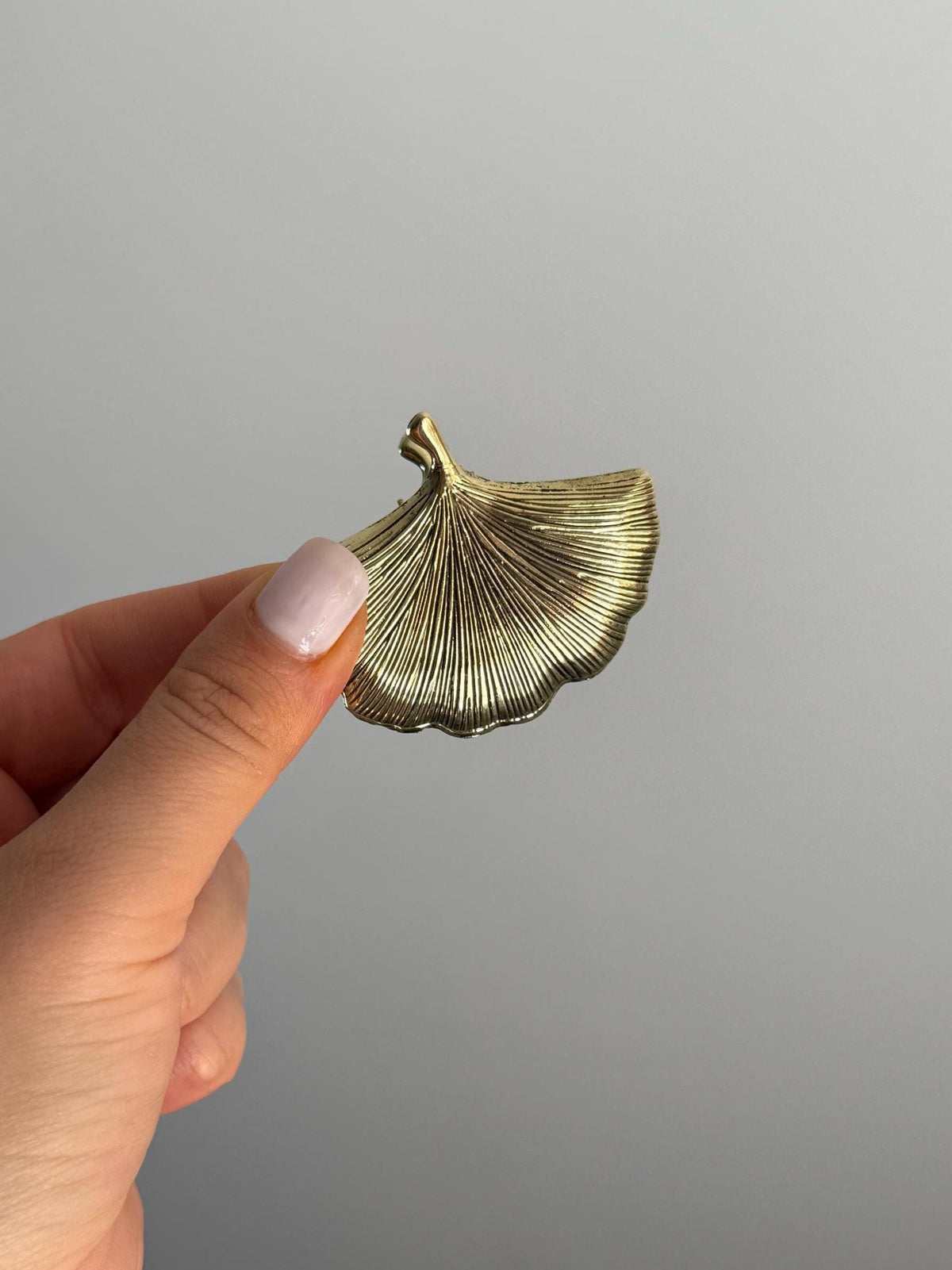 Vintage Brass Ginkgo Leaf Clip