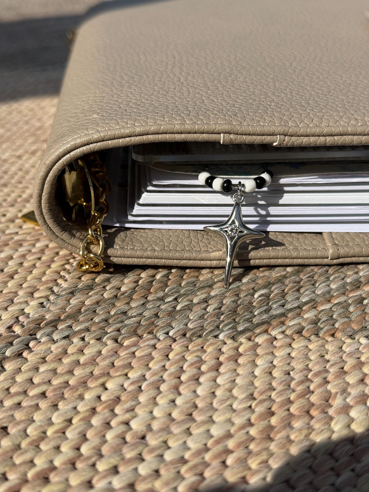 Black & White Star Planner Clip